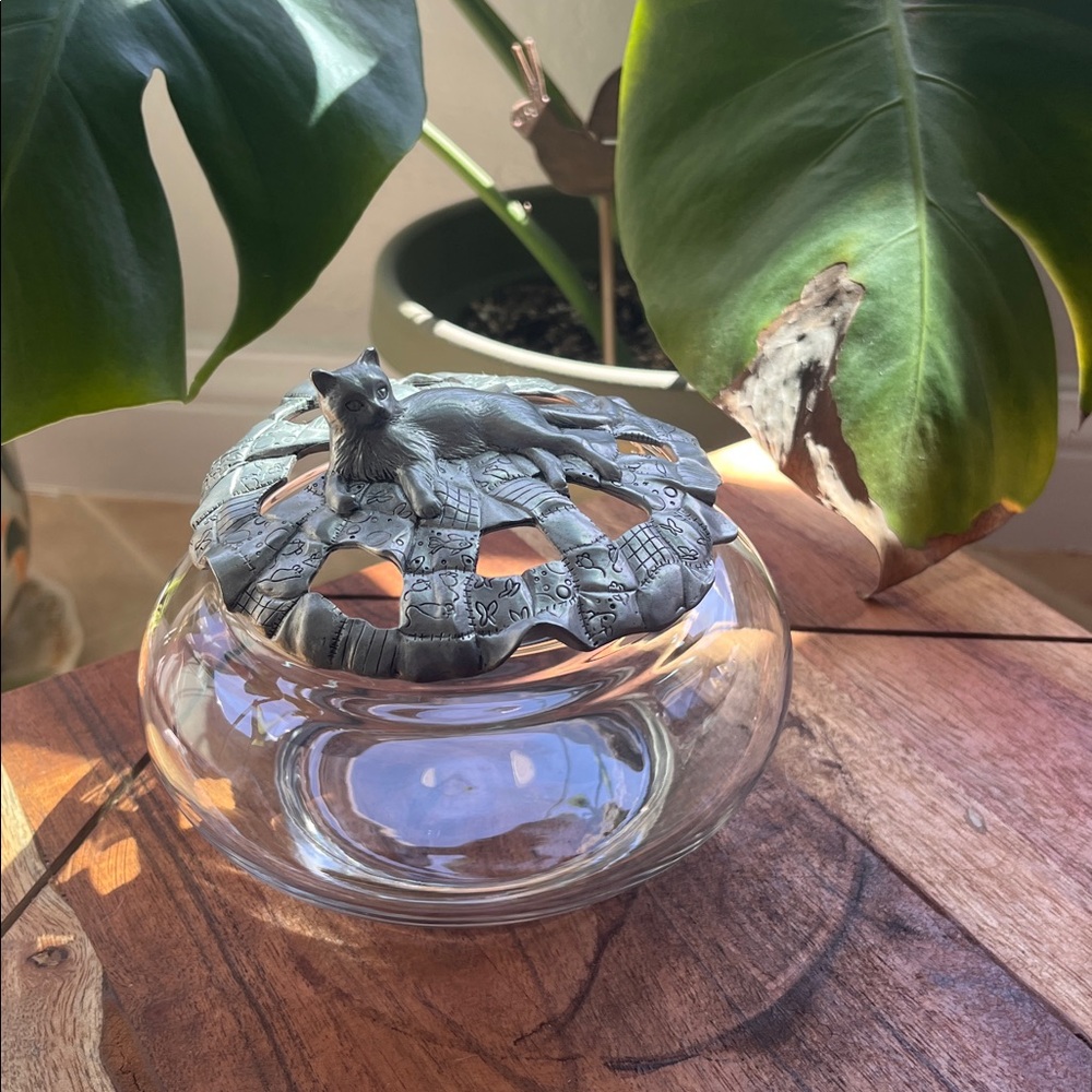 Potpourri Glass Bowl w/ Pewter Cat/Themed Lid